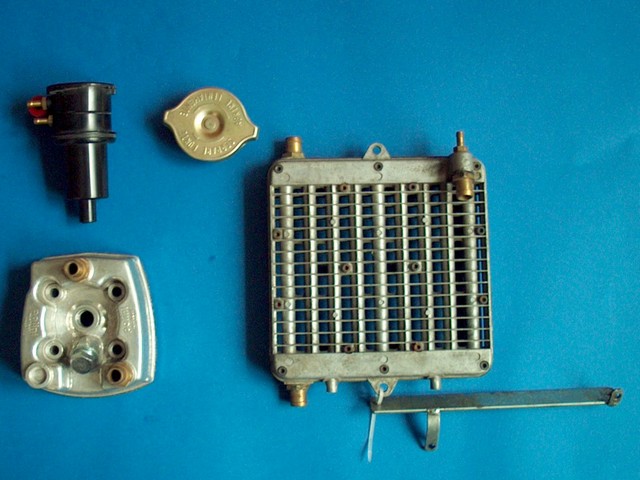 Culasse Polini autonome & radiateur Polini
