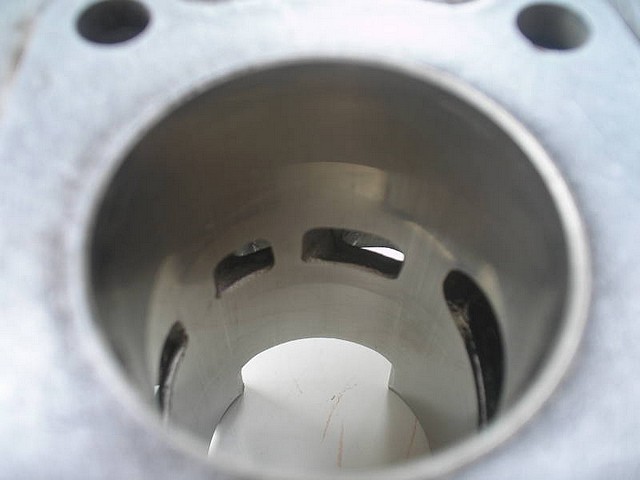 Cylindre Peugeot Fox
