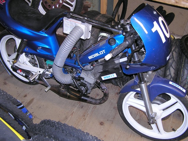 MBK 51 G1 Bidalot
Machine montée par la maison Tschanz, Jura
