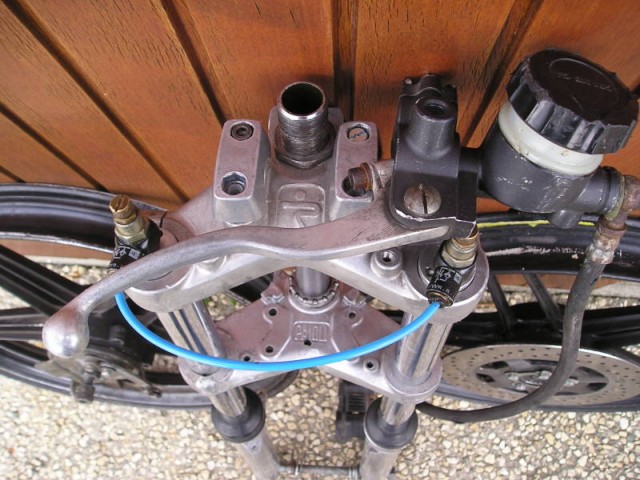 Fourche Paioli CF
