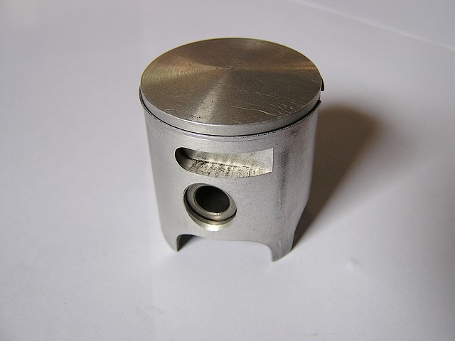 Piston Bidalot
