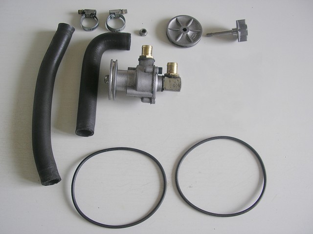 Pompe à eau Polini
