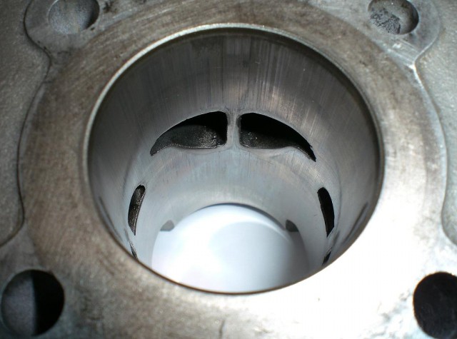 Cylindre RGD Peugeot
Mots-clés: rgd 6t