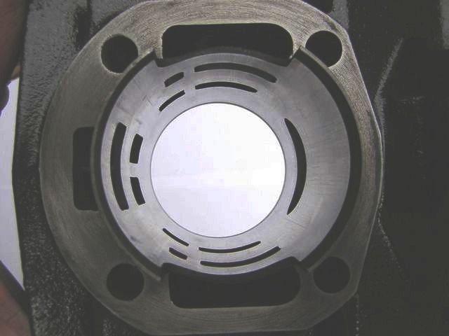 Cylindre Polini 46mm Radial
Mots-clés: Polini 46 Radial