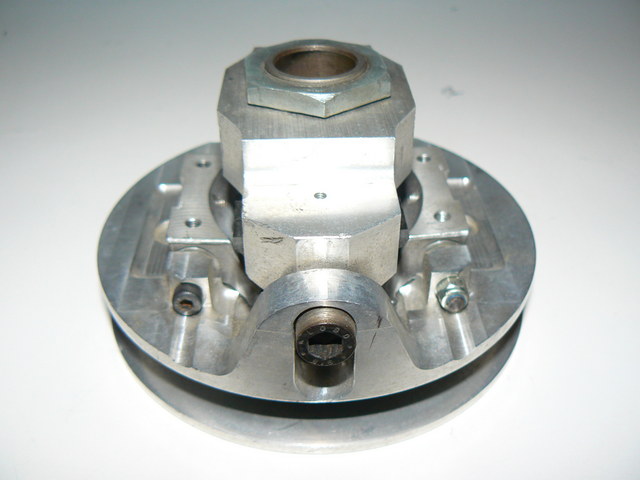 Variateur Conti 115mm
Variateur Conti 115mm grosse soie ( 20 ) montage inversé 
Mots-clés: Variateur Conti