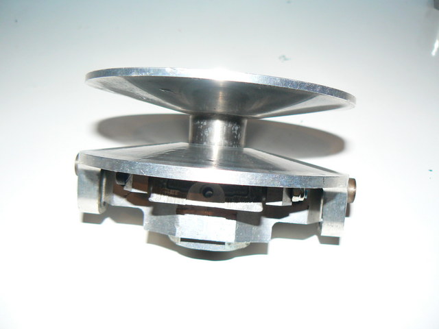 Variateur Conti 115mm 
Variateur Conti 115mm grosse soie ( 20 ) montage inversé 
Mots-clés: Variateur Conti 
