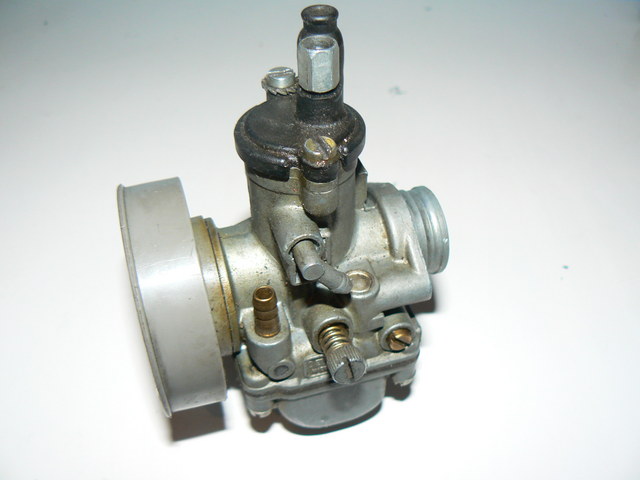 Carburateur 19 phbg BD label
