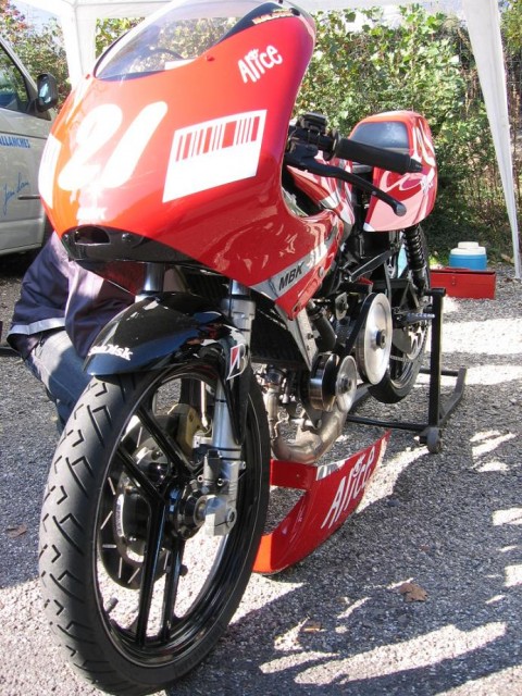 Proto 51.
Proto cadre 51 carrenages mistral déco ducati.
