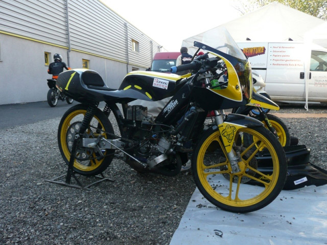 Peugeot 103 - Moteur Polini MBK 51
Mots-clés: Peugeot 103 - Moteur Polini MBK 51