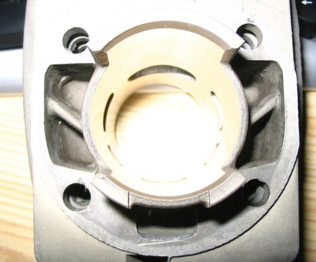 Cylindre Peugeot FOX
