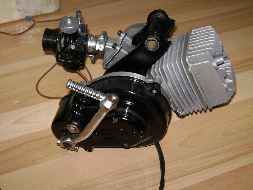 Moteur sur cadre Peugeot
