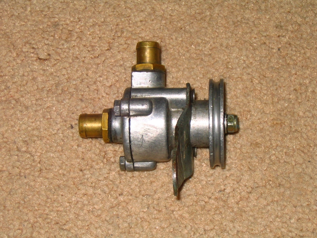 Pompe à eau Polini

